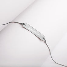 Collar de cadena y barra de autoafirmación grabado “resistente”